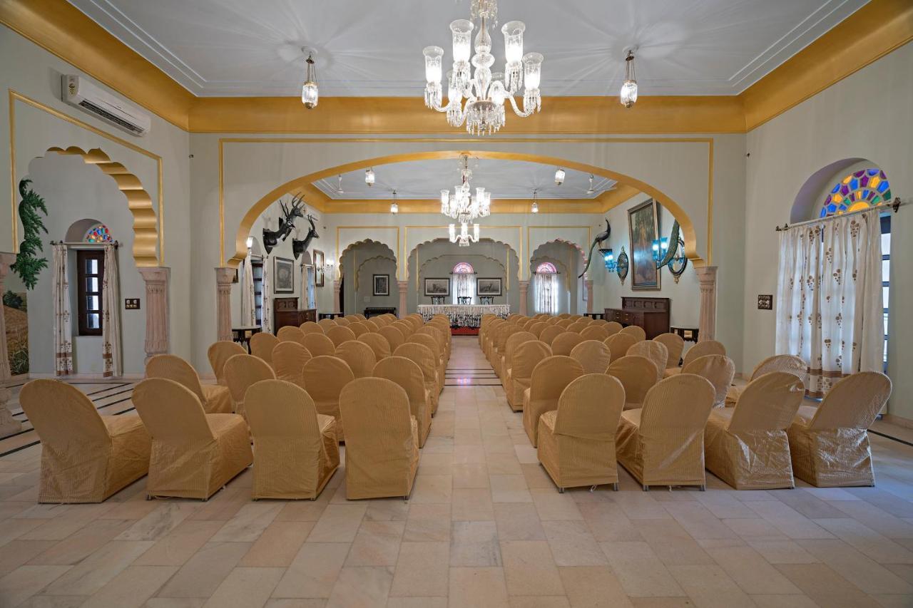 Alsisar Mahal- Heritage Hotel Exterior foto